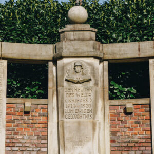 Ehrenmal Detail